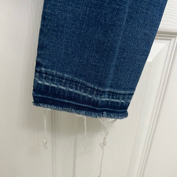 Abercrombie & Fitch high waisted distressed skinny Jean. - Picture 3 of 4